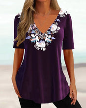 Load image into Gallery viewer, Simple 3d Fashion V-neck T-shirt