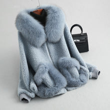 Carica l'immagine nel visualizzatore di Gallery, Winter Wool Warm Overcoat With Real Fox Fur