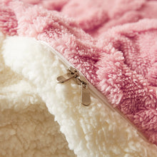 गैलरी व्यूवर में इमेज लोड करें, Double-sided Fleece Warmth Comforter