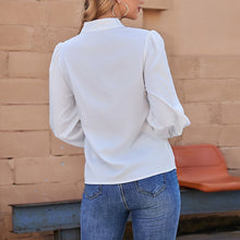 将图片加载到图库查看器,Solid Color V-Neck Long Sleeve Shirt