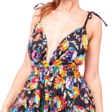 Carica l'immagine nel visualizzatore di Gallery, Elegant Chic Suspender Sequined Backless Mini Dress