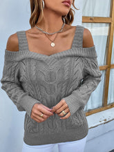 Cargar imagen en el visor de la galería, Off Shoulder Twist Pullover Sweater