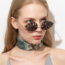 將圖片載入圖庫檢視器 Leaf shape retro sunglasses - Fashion Damsel