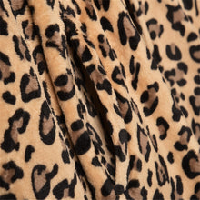 Carica l'immagine nel visualizzatore di Gallery, Warm Winter Leopard Faux Fur Jacket - Fashion Damsel