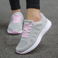 將圖片載入圖庫檢視器 Casual Comfortable Light Breathable Walking Shoes
