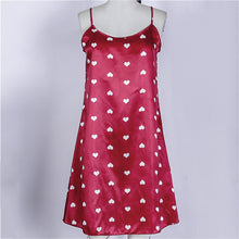 Cargar imagen en el visor de la galería, Satin Heart Print Chemise Short Nightdress
