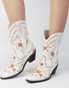 Embroidered Western Cowboy Ankle Cowboy/Cowgirl Boots