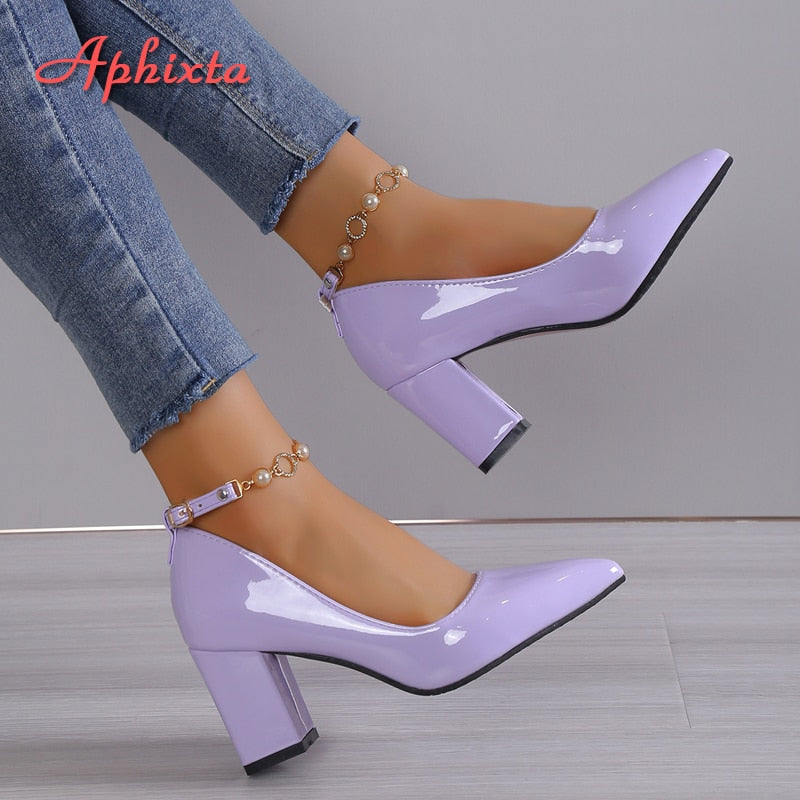 chunk heel pumps