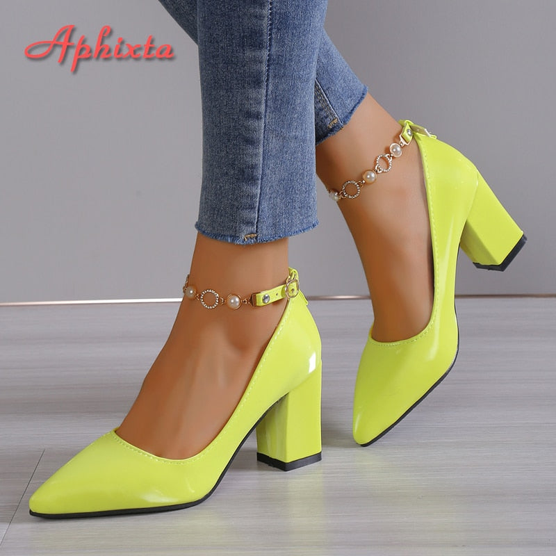 chunk heel pumps