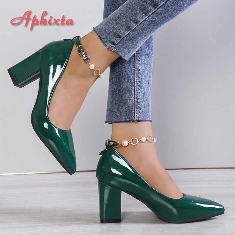 chunk heel pumps