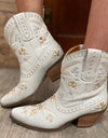 Embroidered Western Cowboy Ankle Cowboy/Cowgirl Boots