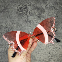 Load image into Gallery viewer, Butterfly Diamond Luxury Sunglasses
