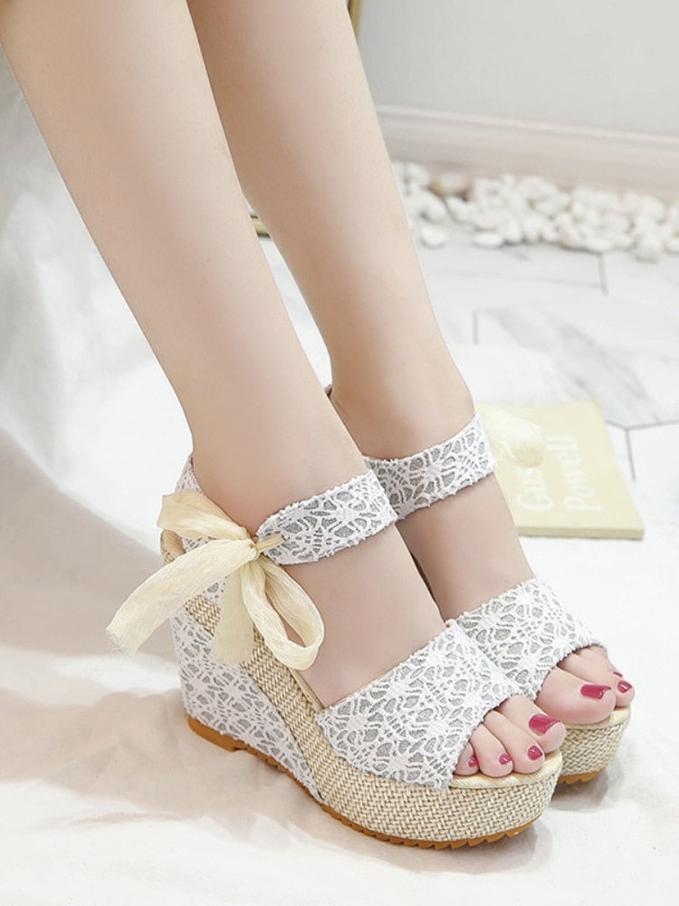 Lace Leisure Platform Sandals