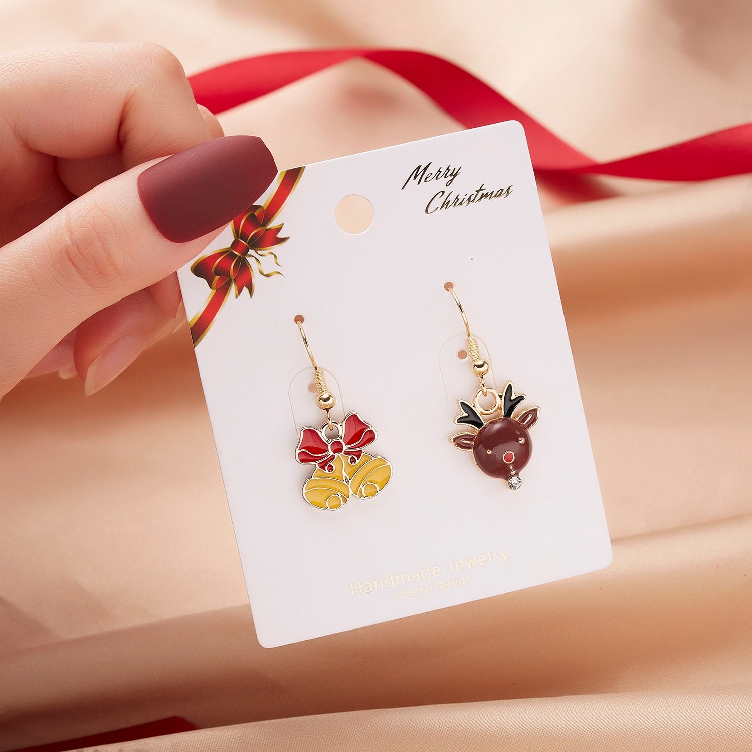 Fashion Green Red Color Star Ball Christmas Earring Women