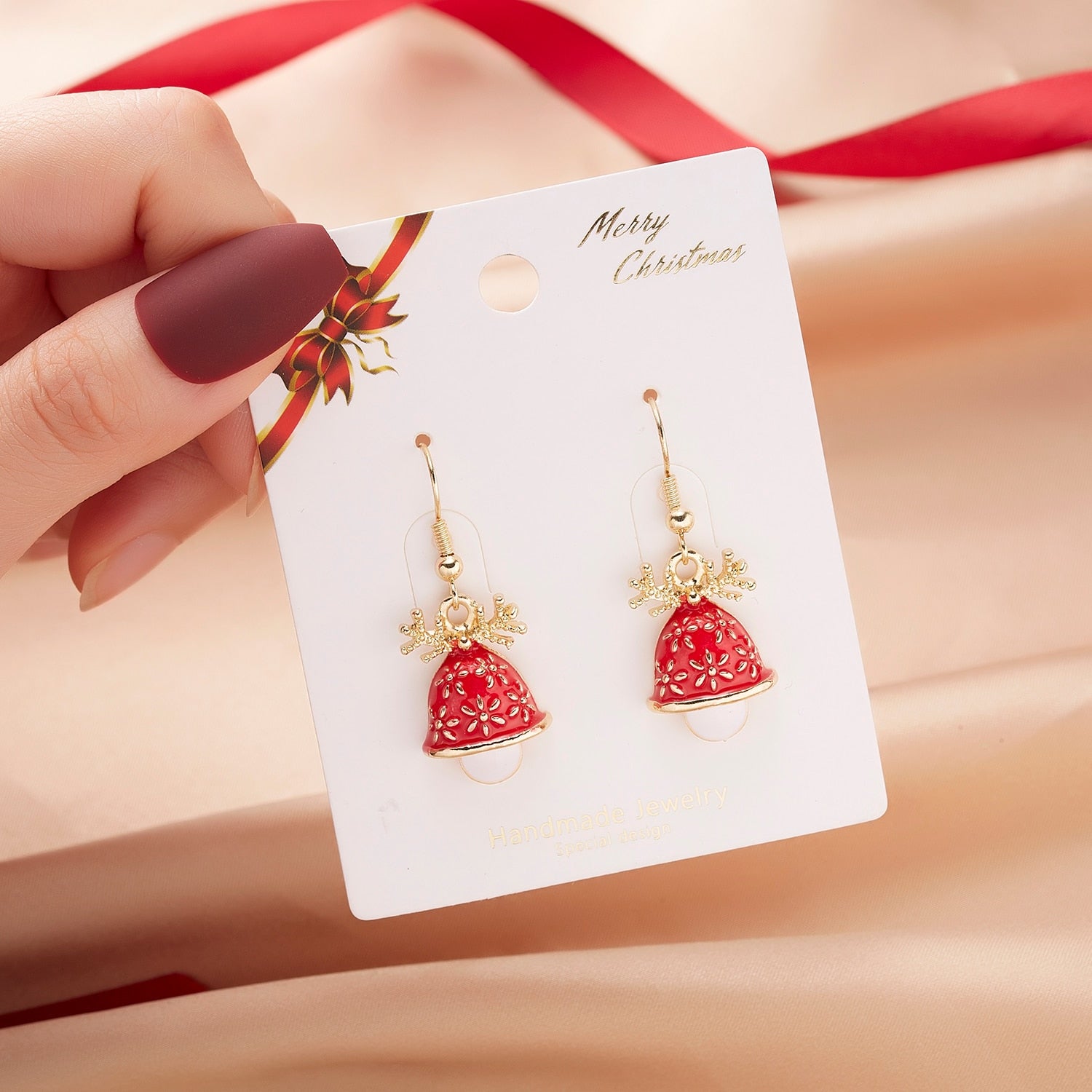 Fashion Green Red Color Star Ball Christmas Earring Women
