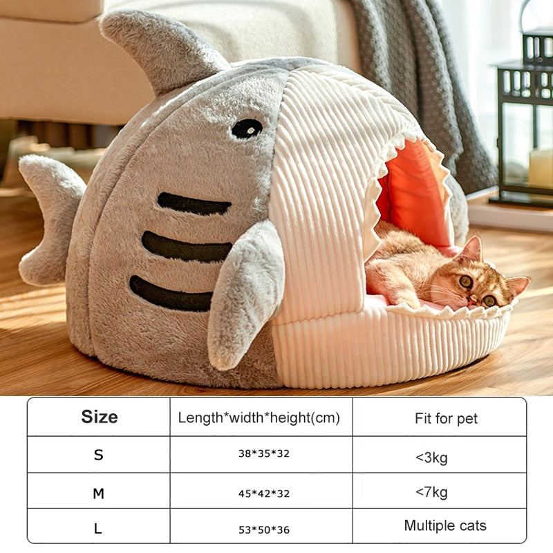 Enclosed Warm Cat Bed For Cats or Small Dog