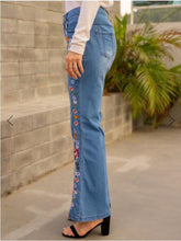 Load image into Gallery viewer, Flower Embroidery Flare Denim Pants
