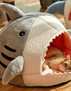 Enclosed Warm Cat Bed For Cats or Small Dog