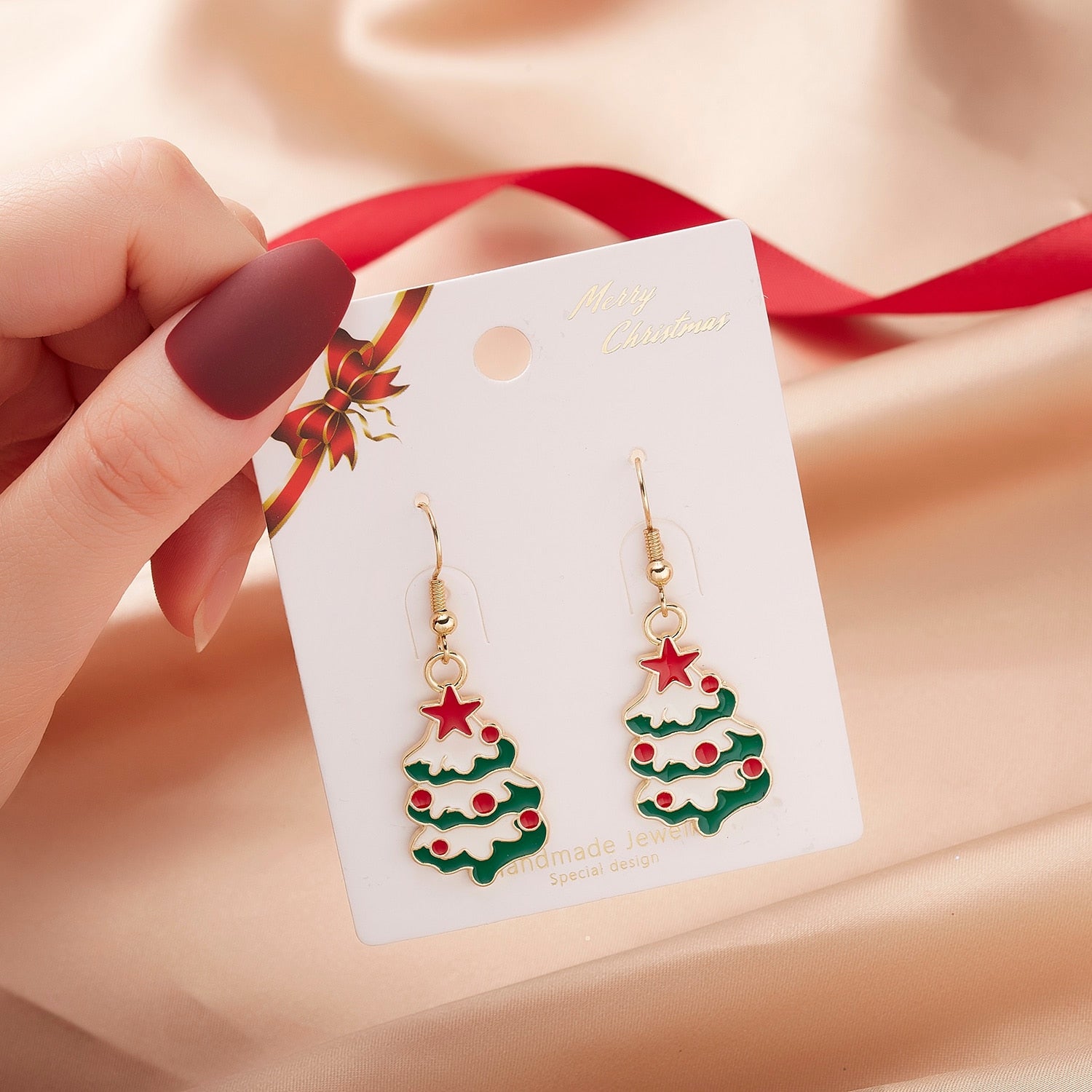 Fashion Green Red Color Star Ball Christmas Earring Women