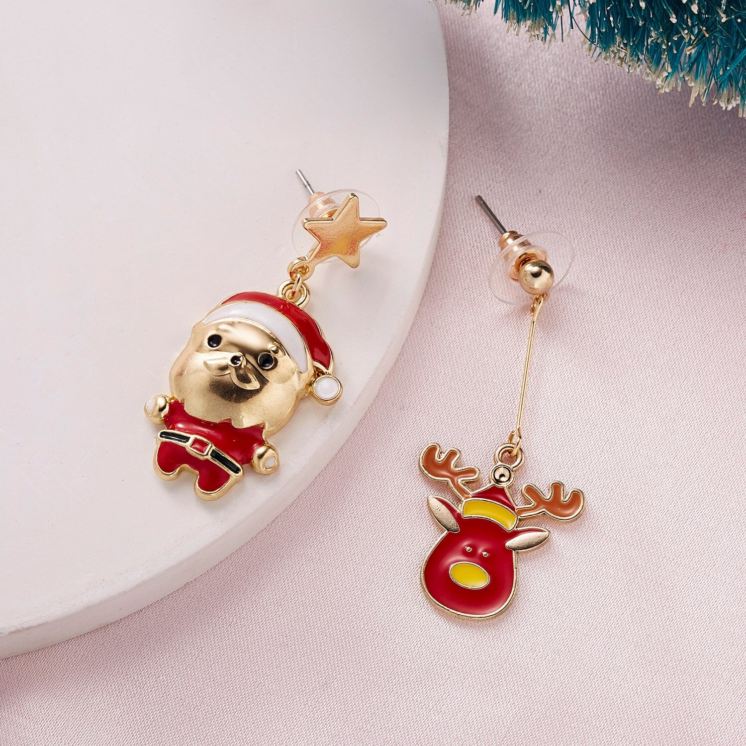 Fashion Green Red Color Star Ball Christmas Earring Women