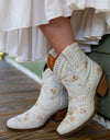 Embroidered Western Cowboy Ankle Cowboy/Cowgirl Boots