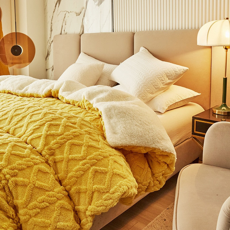 Double-sided Fleece Warmth Comforter