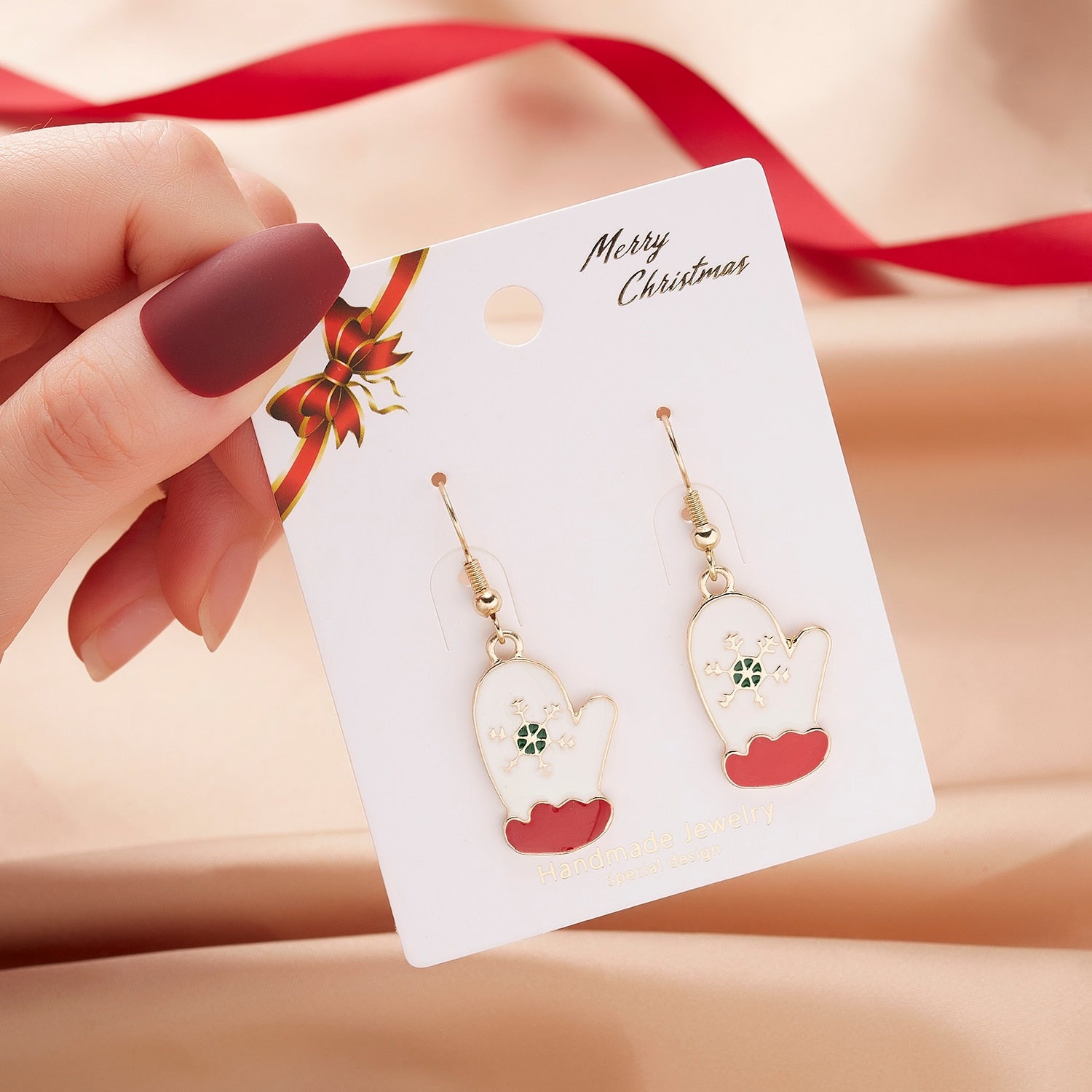 Fashion Green Red Color Star Ball Christmas Earring Women