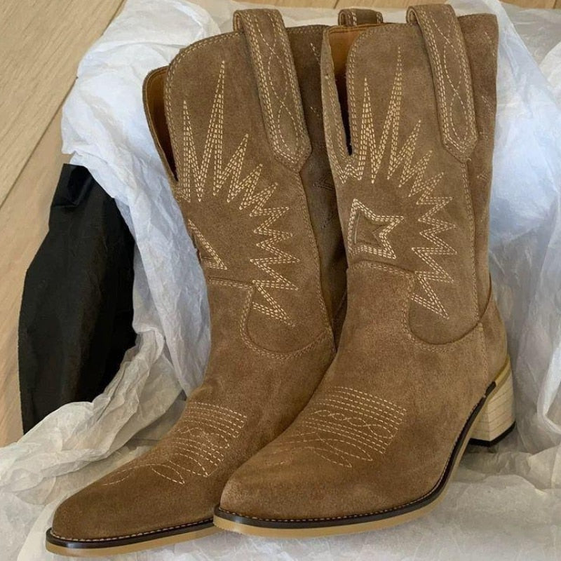 Chunky Heel Embroidered Western Cowboy Boots