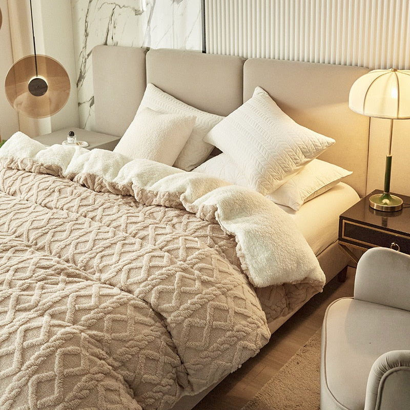 Double-sided Fleece Warmth Comforter