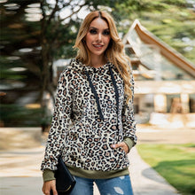 Cargar imagen en el visor de la galería, Autumn/Winter Leopard  Fleece Hooded Sweatshirt - Fashion Damsel
