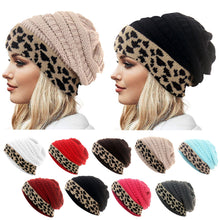 गैलरी व्यूवर में इमेज लोड करें, Leopard Thick Fleece Winter Beanie - Fashion Damsel
