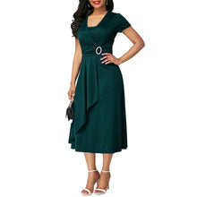 गैलरी व्यूवर में इमेज लोड करें, Plus Size Swing Midi Dress - Fashion Damsel
