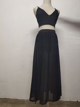 Carica l&#39;immagine nel visualizzatore di Gallery, V Neck Solid Crop Top And Sheer High Slit Maxi Skirt Dress Set
