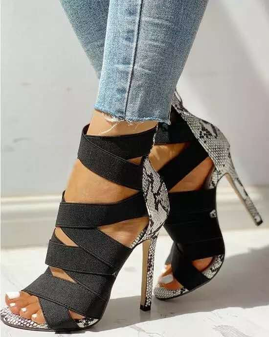 Snake Pointed Toe Pumps - Fashion Damsel
