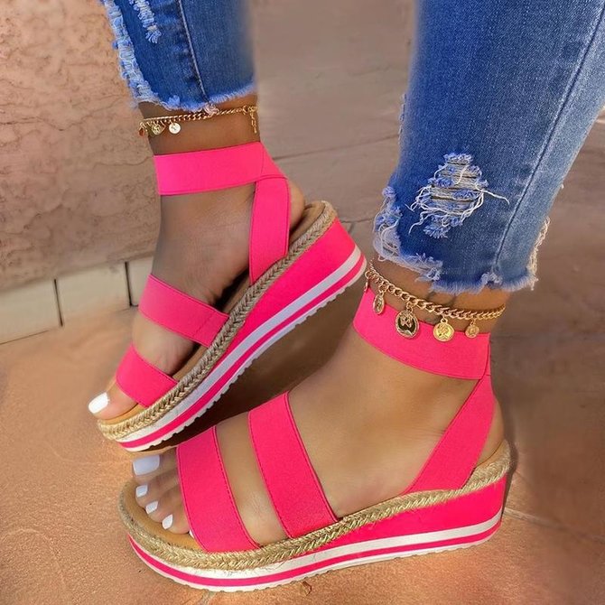 Platform Peep Toe Sandals - Fashion Damsel