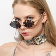 將圖片載入圖庫檢視器 Leaf shape retro sunglasses - Fashion Damsel
