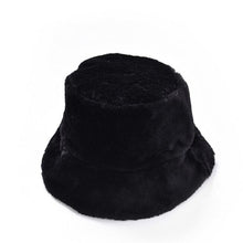 將圖片載入圖庫檢視器 Cow Print Plush Velvet Warm Hat - Fashion Damsel
