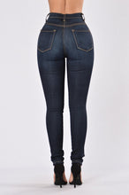 Load image into Gallery viewer, Elastic Skinny Jeans - Fashion Damsel
