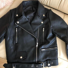 Cargar imagen en el visor de la galería, Black Faux Leather Zipper Jackets - Fashion Damsel
