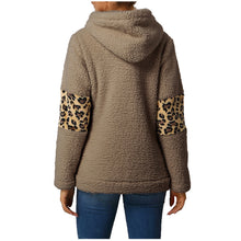 სურათის ჩატვირთვა გალერეის მნახველში, Winter Leisure Leopard Print Pocket Plush Round Neck Pullover - Fashion Damsel
