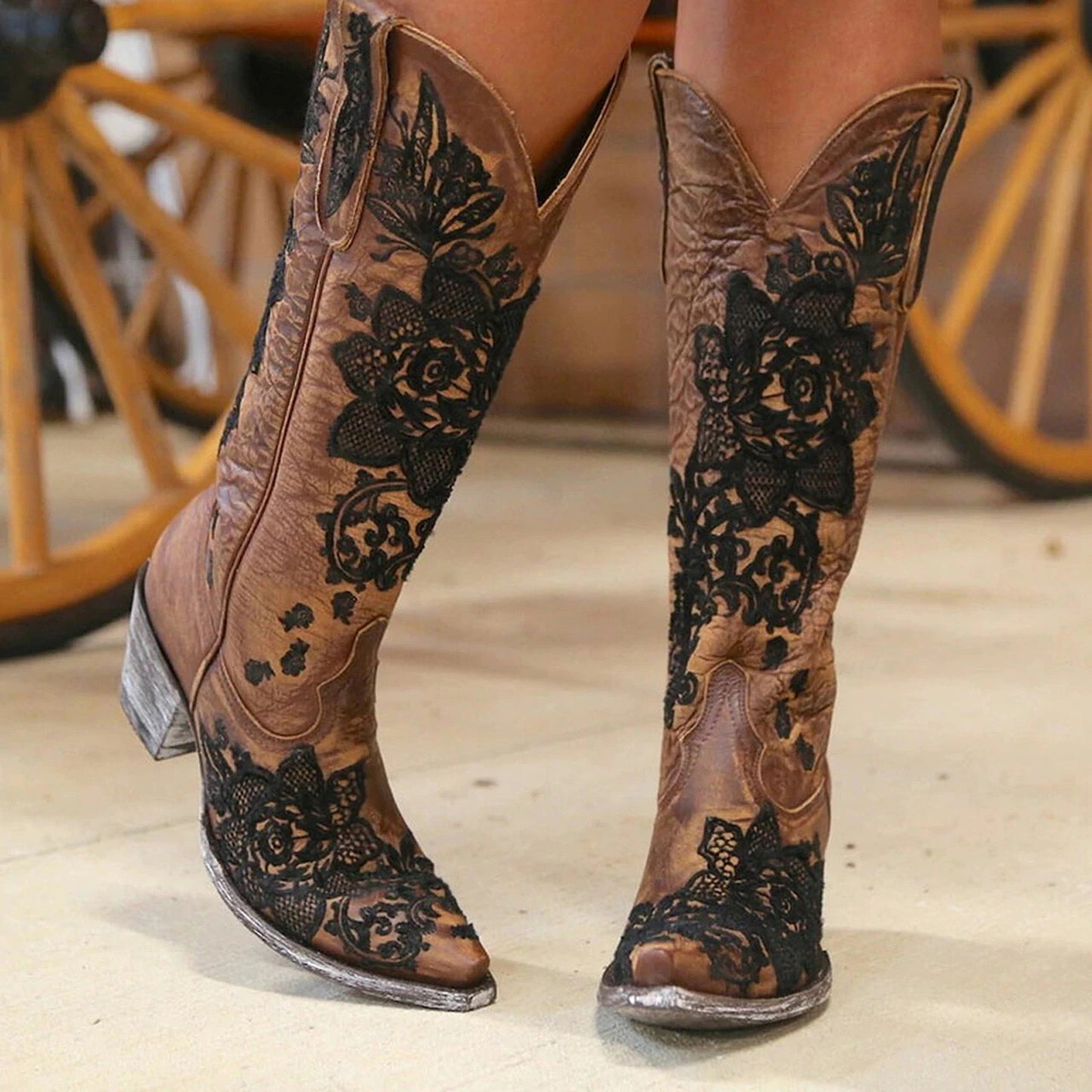 Knee-high High Tube Middle Heel Ladies Cowboy Boots - Fashion Damsel